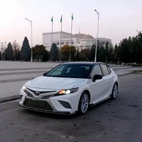 Toyota Camry 2020