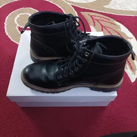 Пол сапожок