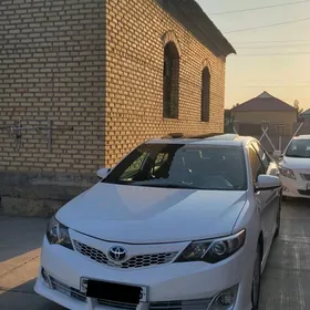 Toyota Camry 2013