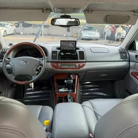 Toyota Camry 2005