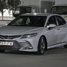 Toyota Camry 2020