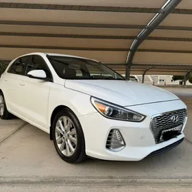 Hyundai Elantra GT 2020