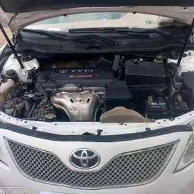 Toyota Camry 2010