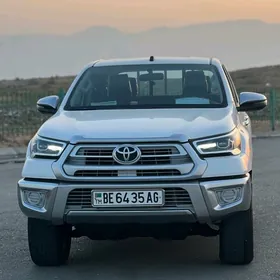 Toyota Hilux 2022