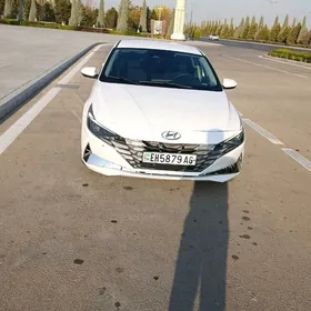 Hyundai Elantra 2021