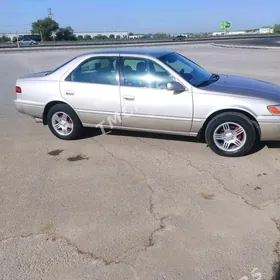 Toyota Camry 1999