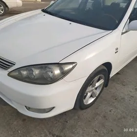 Toyota Camry 2004