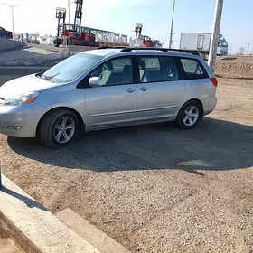 Toyota Sienna 2009