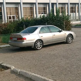Toyota Camry 2001