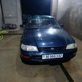 Toyota Corona 1995