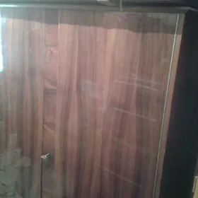 ШИФОНЕР  Б.У---СТОЛЫ---МАТРАС---ЗЕРКАЛО