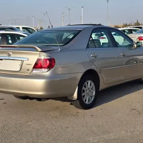 Toyota Camry 2004