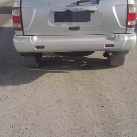 Nissan Pathfinder 2001