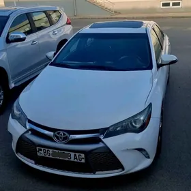 Toyota Camry 2017
