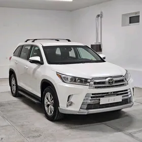 Toyota Highlander 2019