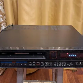 Видеомагнитофон