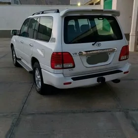 Toyota Land Cruiser 2001