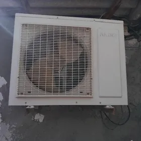 kansaner Akira 80 lik