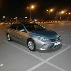 Toyota Camry 2015