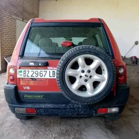 Land Rover Defender 2002