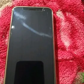 Телефон Samsung j2core