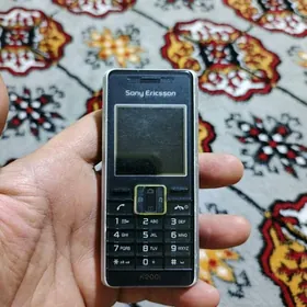 Sony Eriksson K200i prastoy