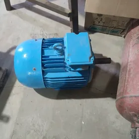 elektro dwigatel 15 kwt 3000ob