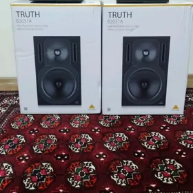 Stuio Kalonka Behringher