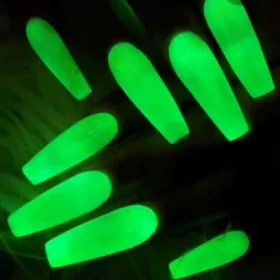 Skitkada dyrnak edyan