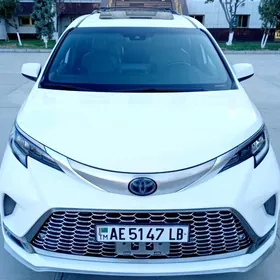 Toyota Sienna 2021