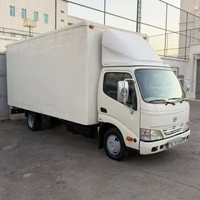 Toyota Dyna 2006