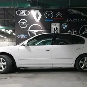 Nissan Altima 2003