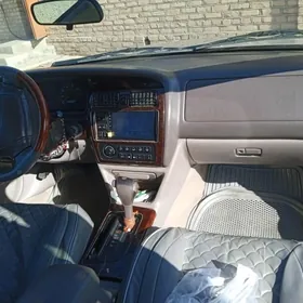 Toyota Avalon 1999