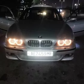 BMW E39 2003