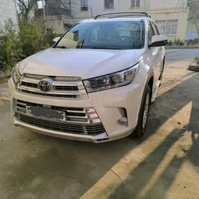 Toyota Highlander 2018