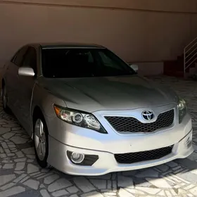 Toyota Camry 2010