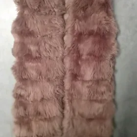 şuba ýeňsiz/ безрукавка