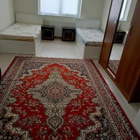 Arenda komnat berýän