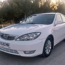 Toyota Camry 2004