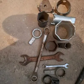 uly maşynlaryn açarlary