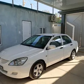 Mitsubishi Lancer 2005