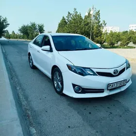 Toyota Camry 2013