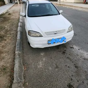 Opel Astra 2000