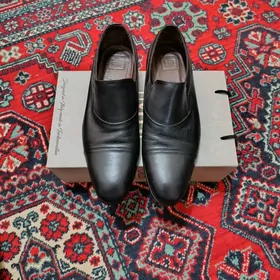 кожаные туфли