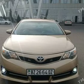 Toyota Camry 2013