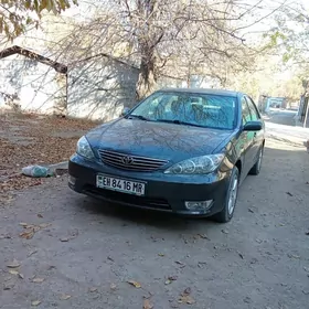 Toyota Camry 2004