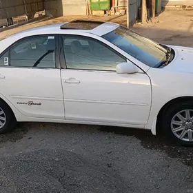 Toyota Camry 2004