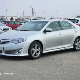 Toyota Camry 2013
