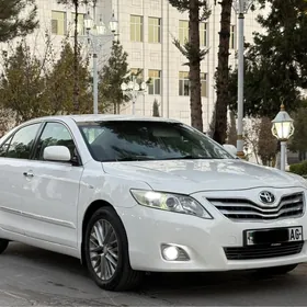 Toyota Camry 2010