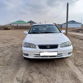 Toyota Camry 2000